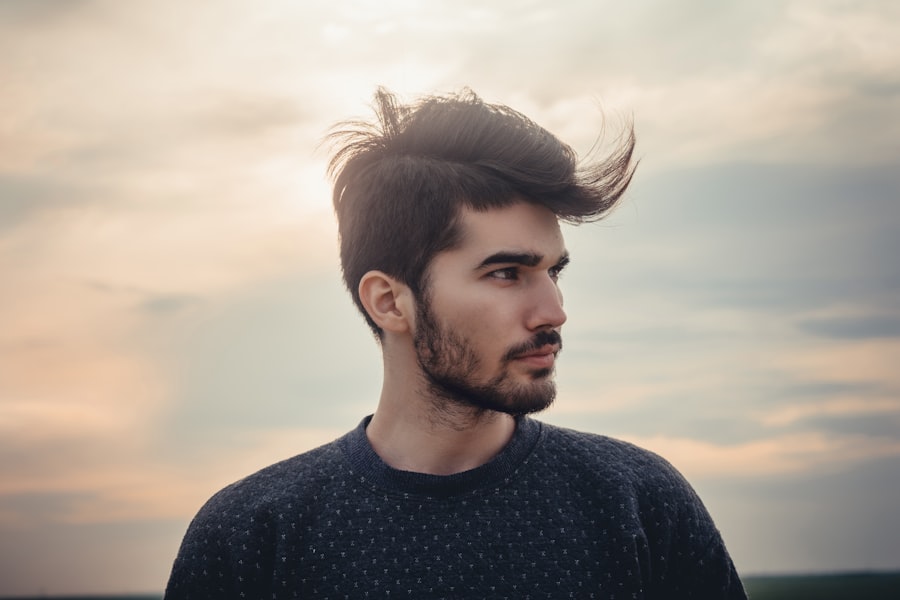 Photo Hair Thinning Causes Men Ignore